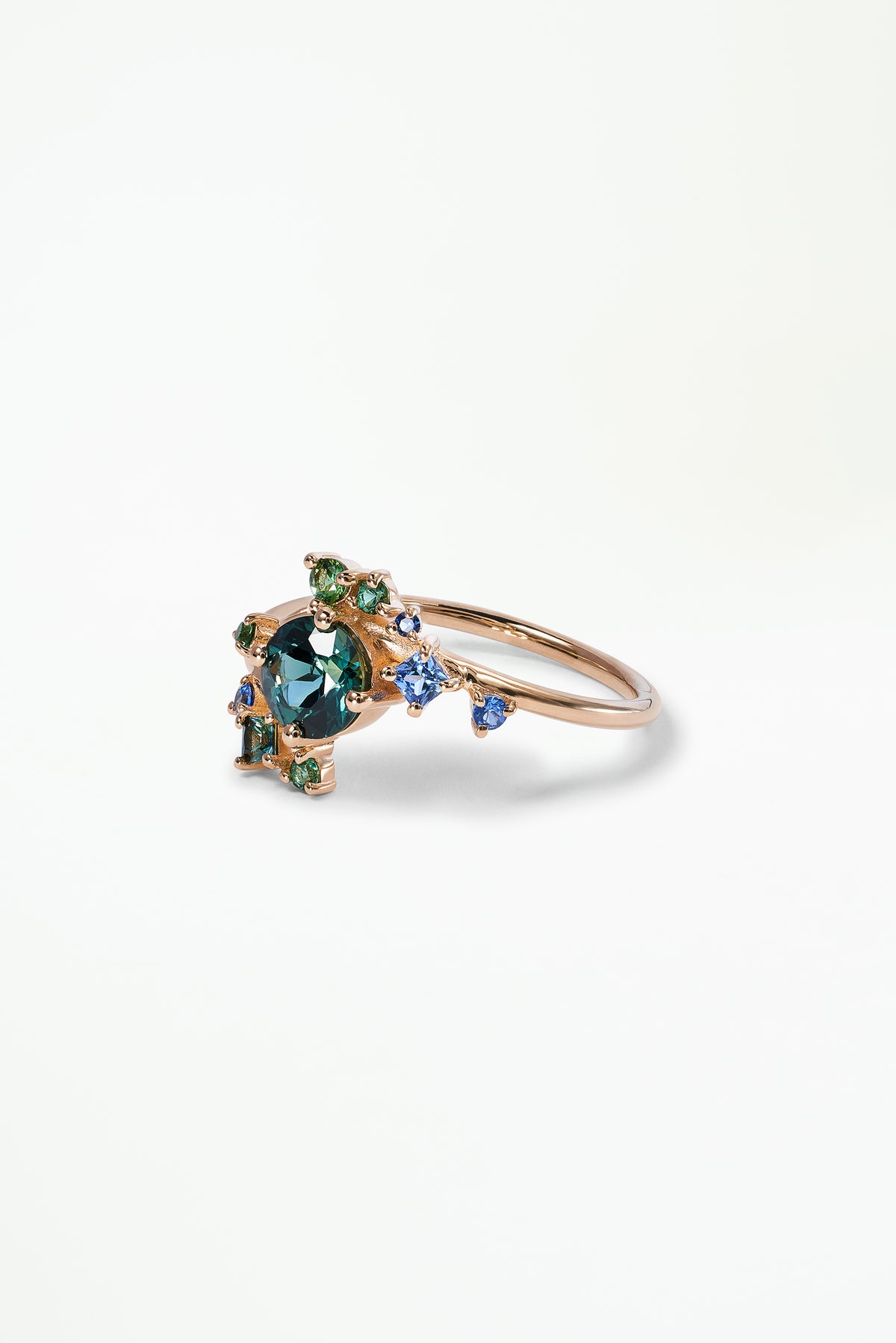 Round Brilliant Cut Gradient Sapphire Celestial Ring No. 1