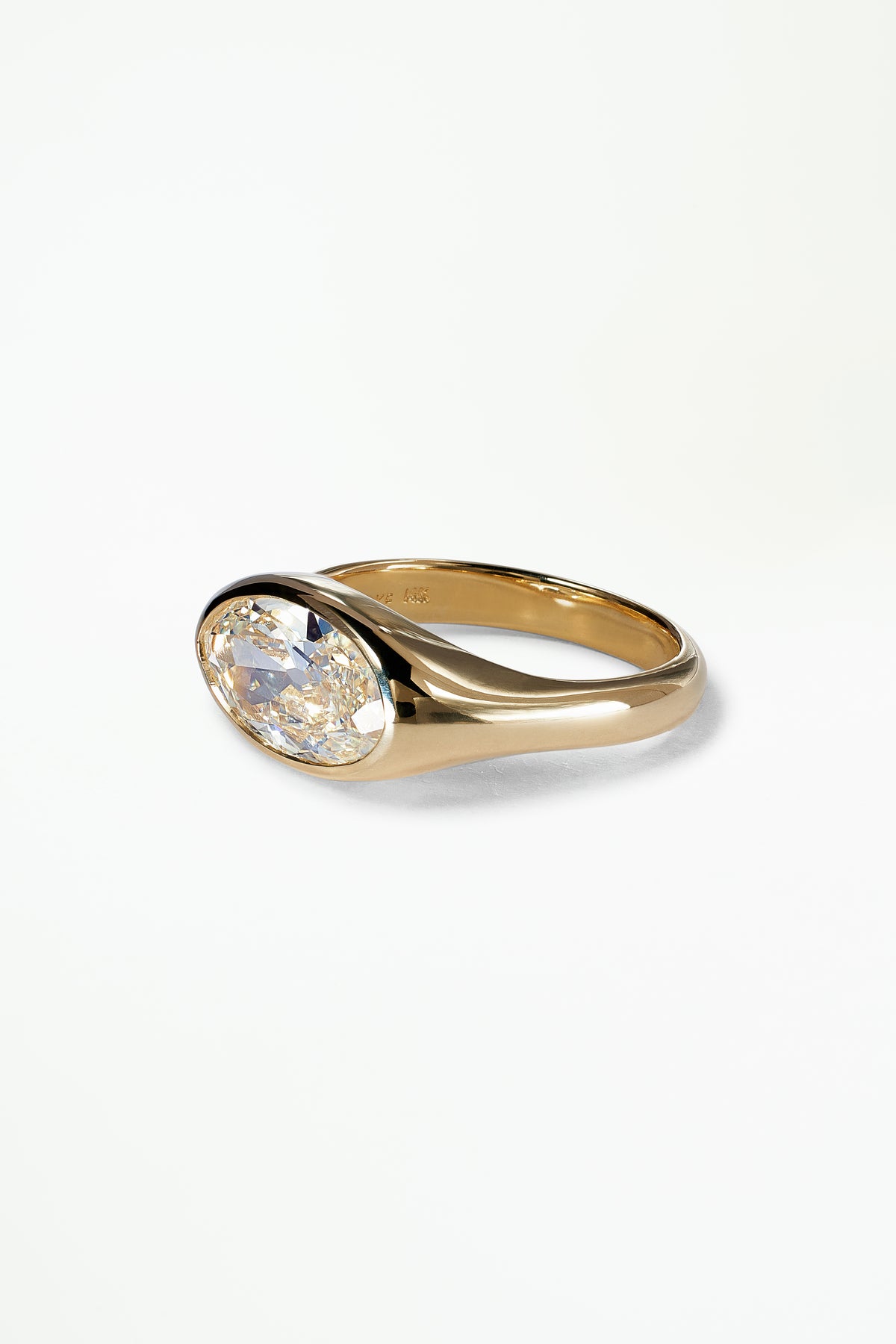 Moval Cut Diamond Soft Signet Ring No. 64