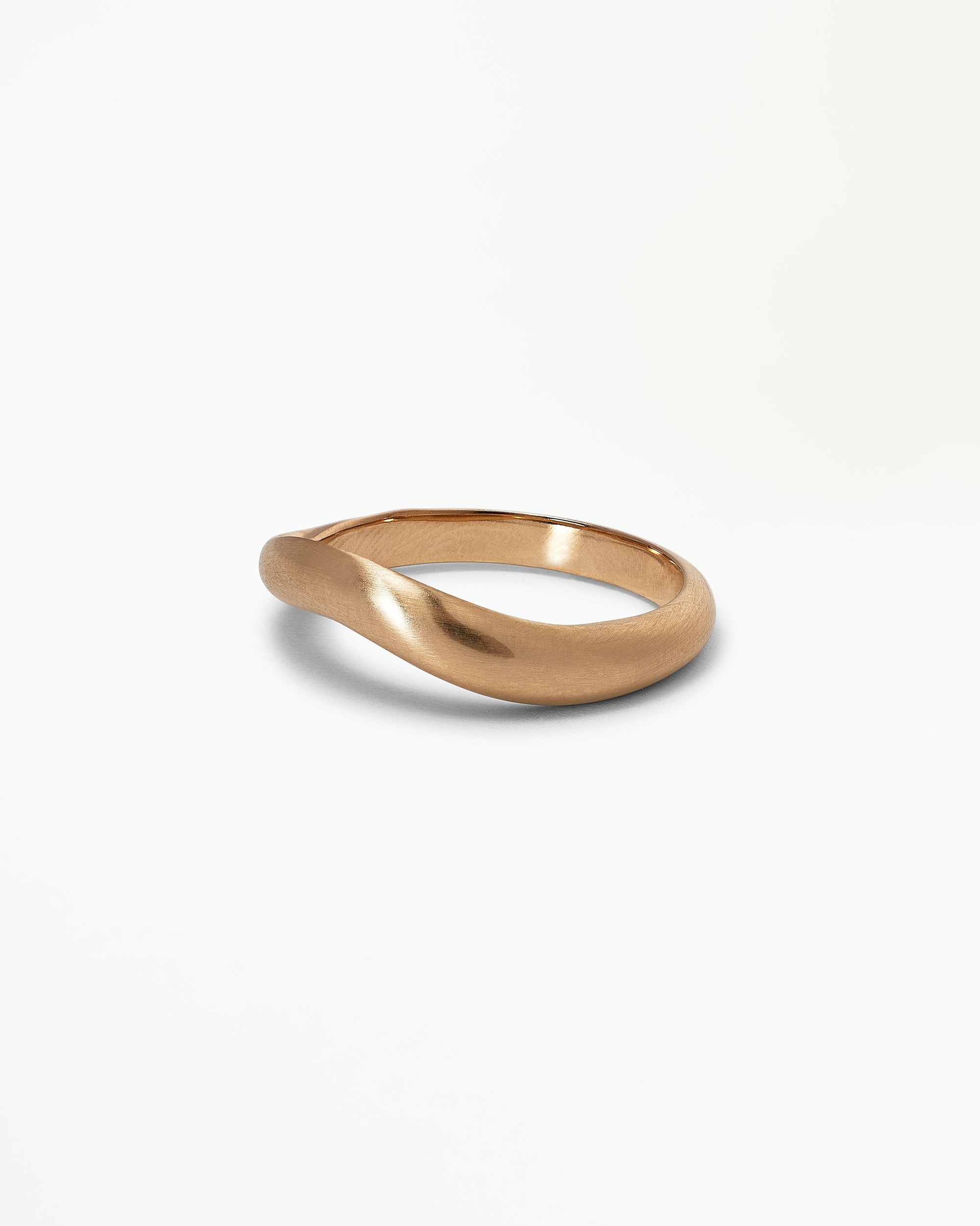 Narrow Gold Dune Band