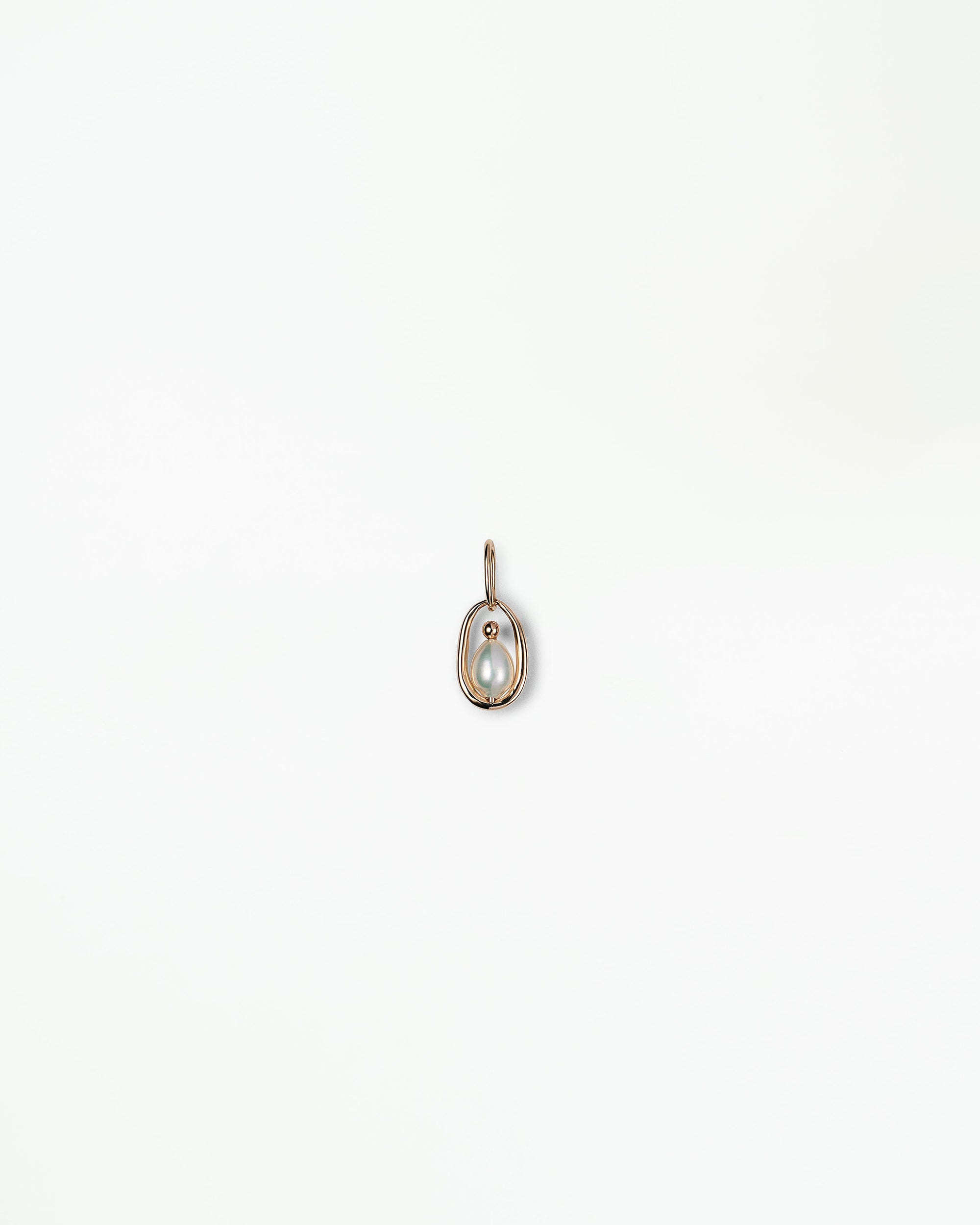 Pearl Droplet Pendant