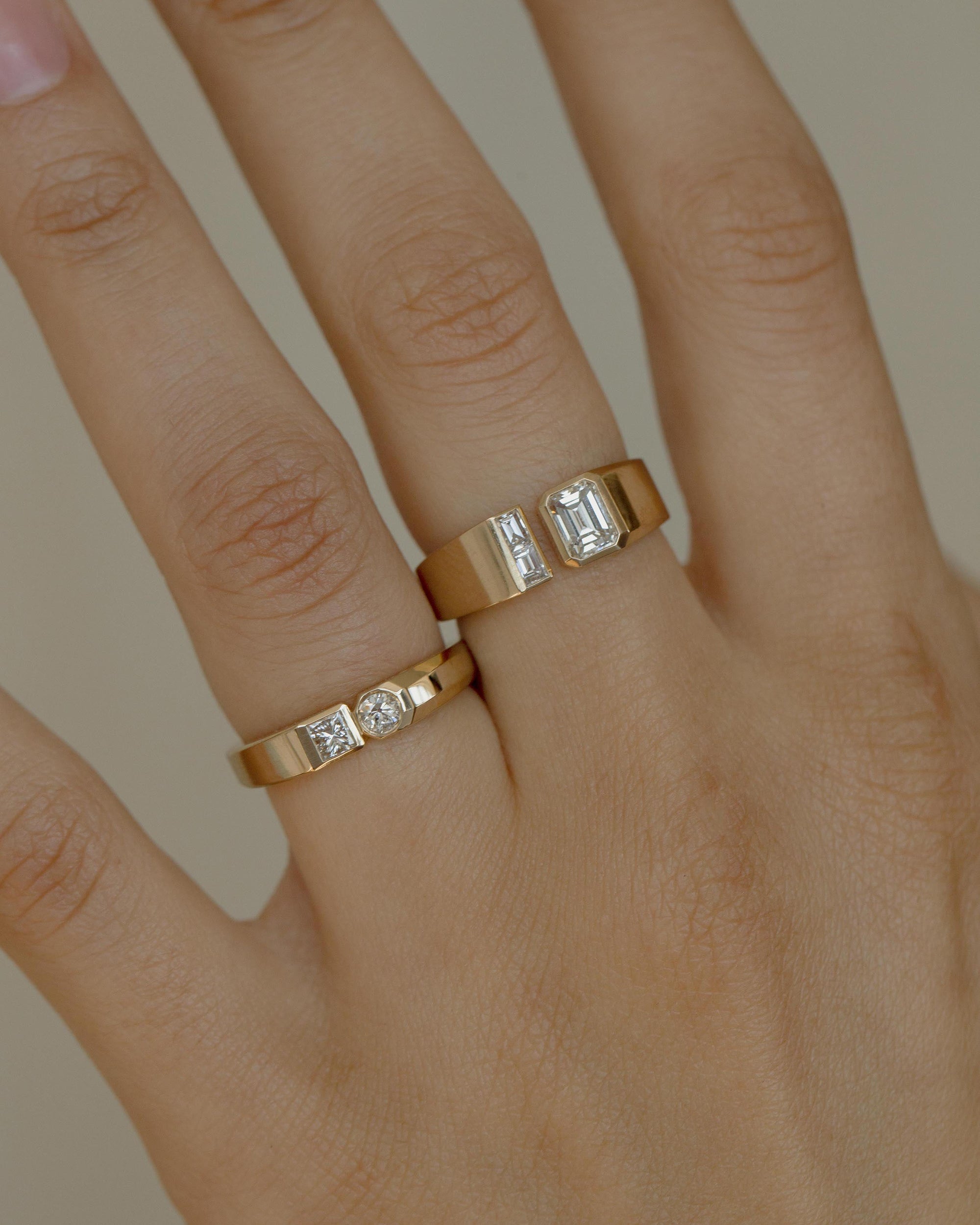 Round and Princess Cut Diamond Dyad Signet Ring