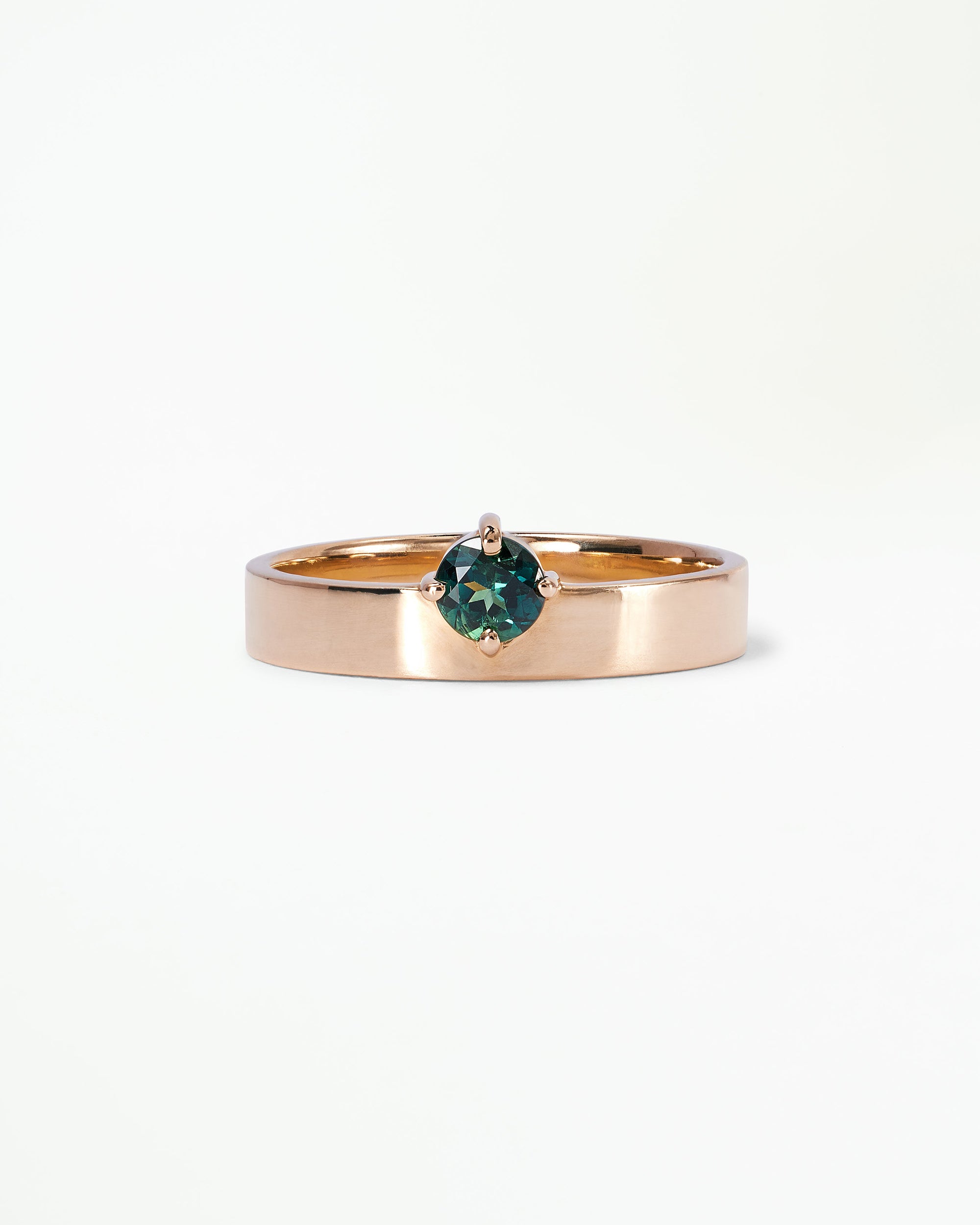 Small Round Cut Gemstone Monolith Ring
