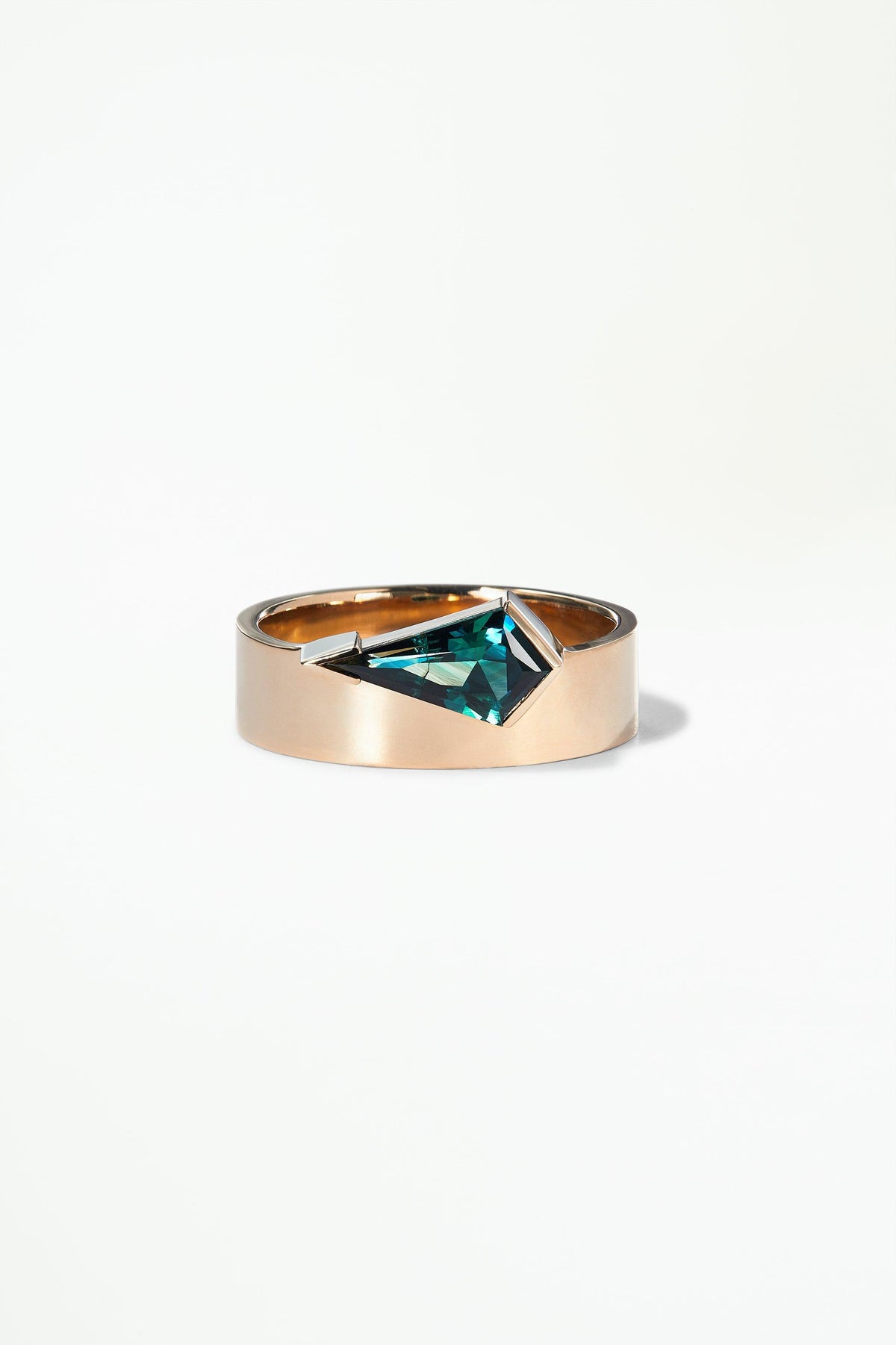 One of a Kind Kite Sapphire Monolith - WWAKE