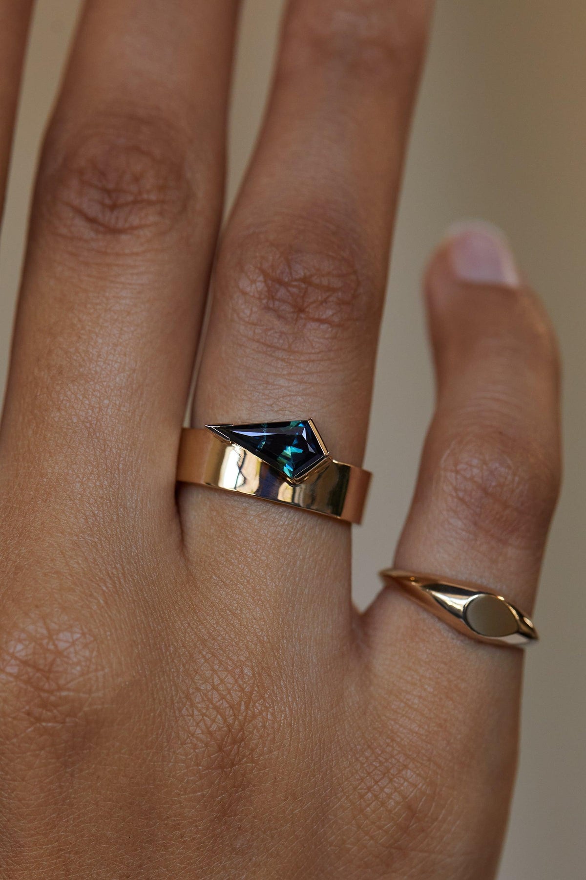 One of a Kind Kite Sapphire Monolith - WWAKE