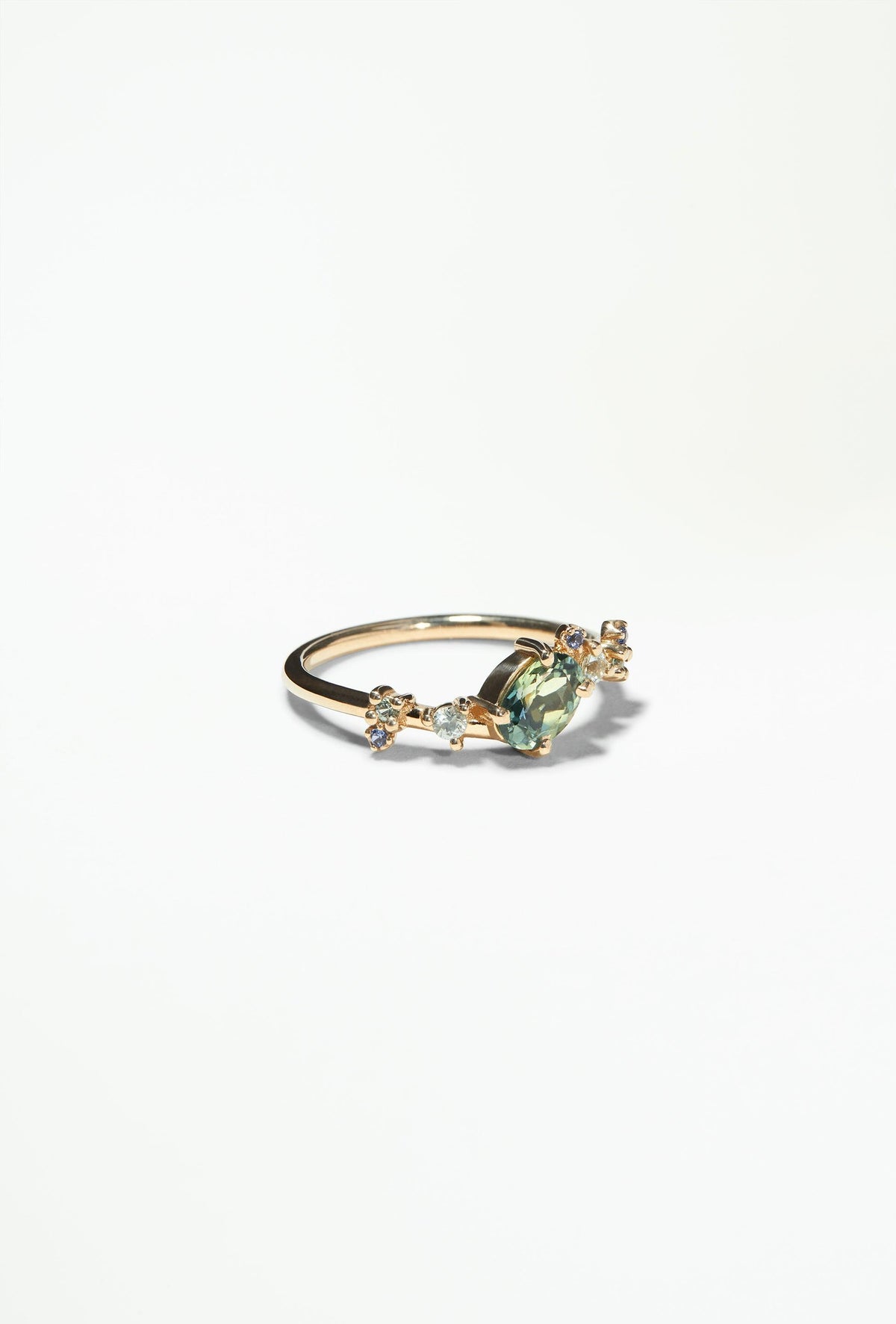 One of a Kind Oval Gradient Sapphire and Tourmaline Organic Crossover Ring - WWAKE